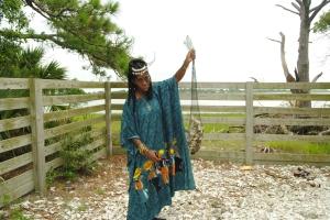 Queen Quet tells us the story of how her grandfather used to put oyster shells back on the reefs to keep them healthy.